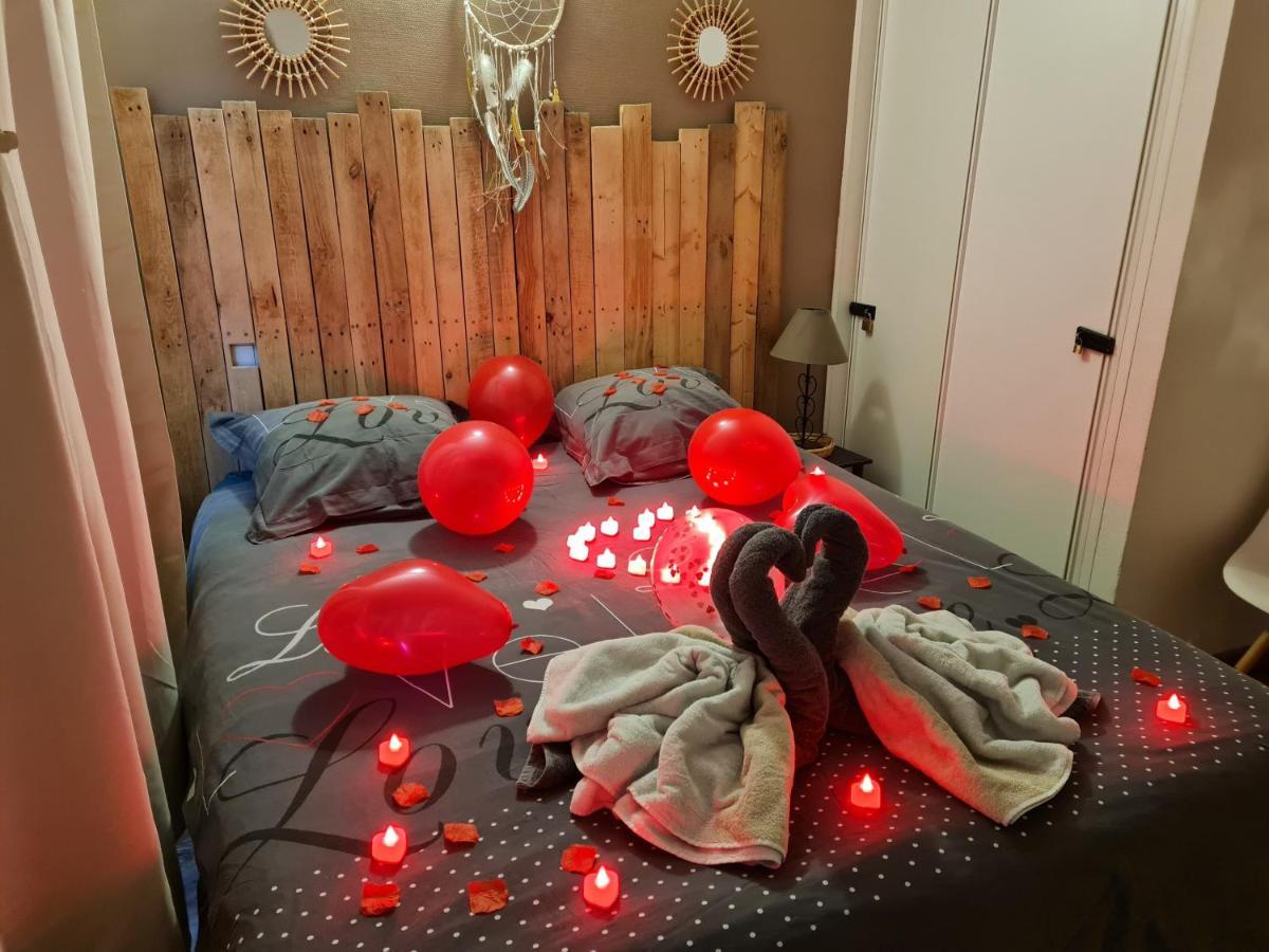 Les bulles médiévales - Appartement dédié au bien être avec Spa et Sauna - Netflix et Wifi - Climatisation Carcassonne Extérieur photo