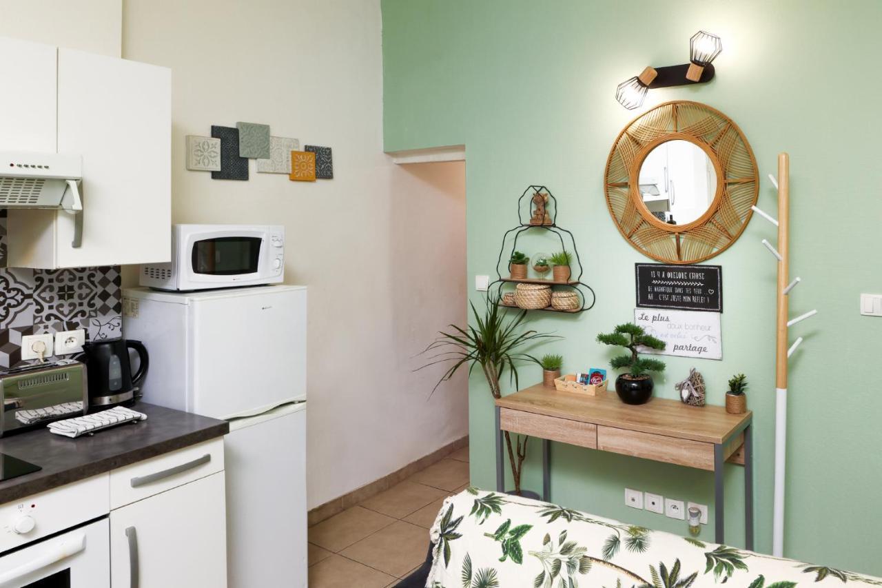 Les bulles médiévales - Appartement dédié au bien être avec Spa et Sauna - Netflix et Wifi - Climatisation Carcassonne Extérieur photo